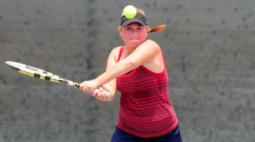 Lauren Stratman won three matches to reach the women's final