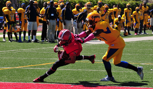 SBCC's Jacob Arnell crosses the goal line for the first of two TD receptions on Saturday.