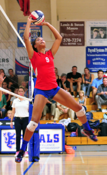 Gabi Peoples was the catalyst for San Marcos in its three-set sweep over rival Santa Barbara.