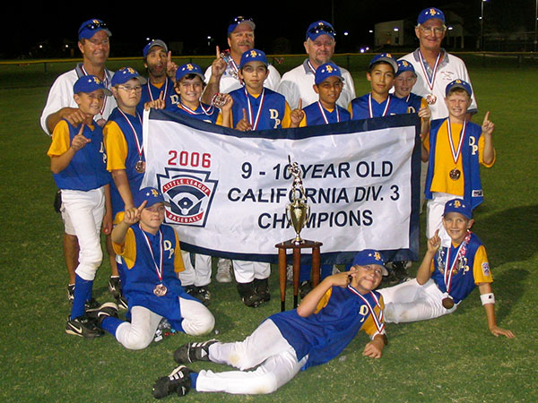 Buddy with the DPLL 9-10 year old team that won a State Championship in 2006. (Photo Courtesy of Rohde Family)