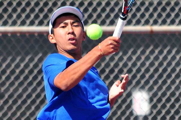 Kento Perera of San Marcos advanced out of the CIF Sectionals with a pair of straight-sets victories.